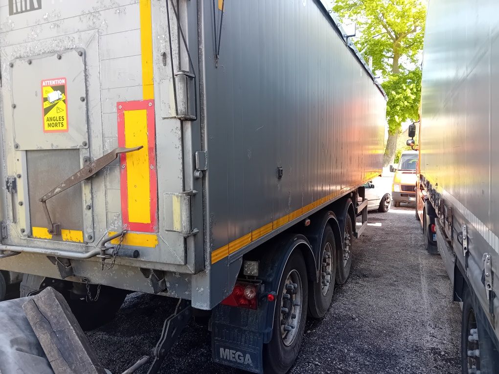 Naczepa Wywrorka Mega Aluminiowa 40m Klapo-drzwi  1-właściciel