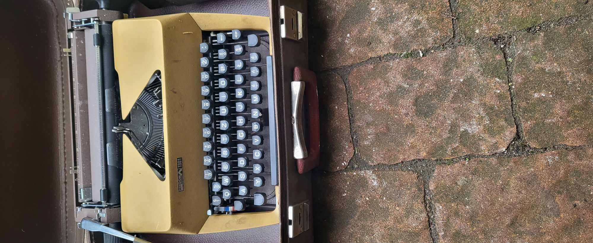 Maszyna do pisania cena 500 zł