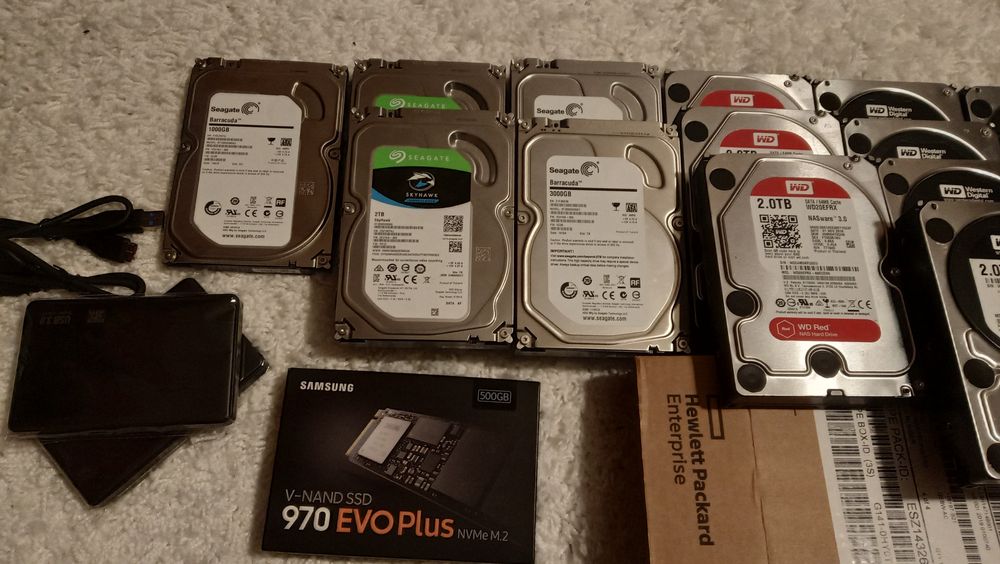 Discos SATA 3.5" 3TB, 2TB