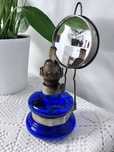Stara lampa naftowa z lusterkiem