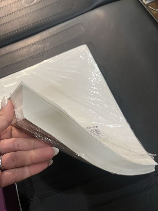 Tinta stencil tank e folhas