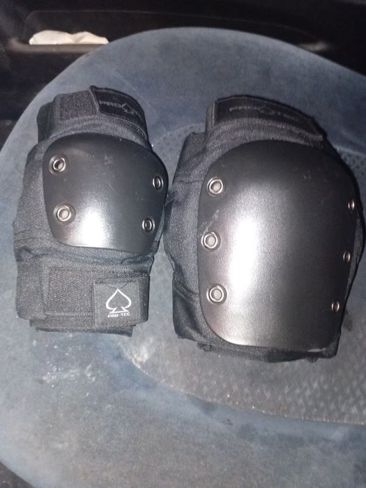 Joelheiras adulto PRO TEC (novas)