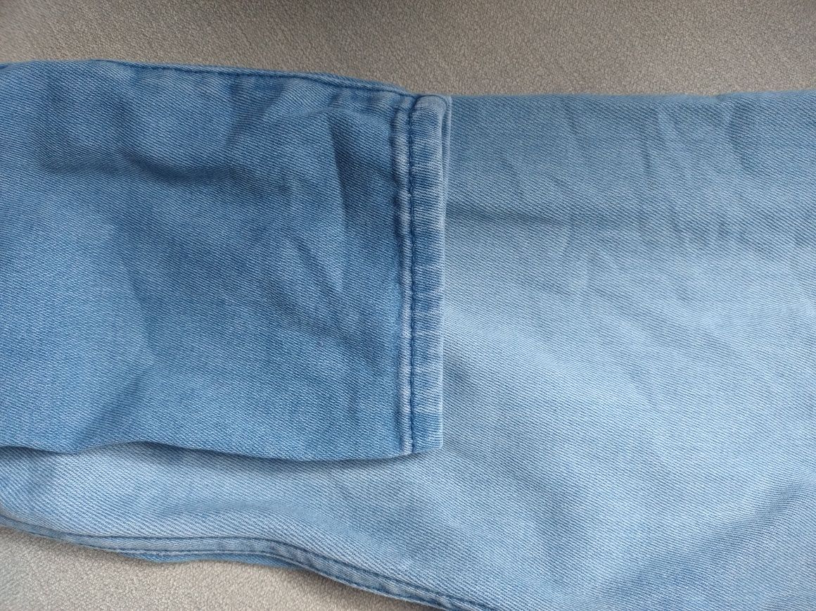 Spodnie z rozcięciami, marki Hollister, rozmiar 38