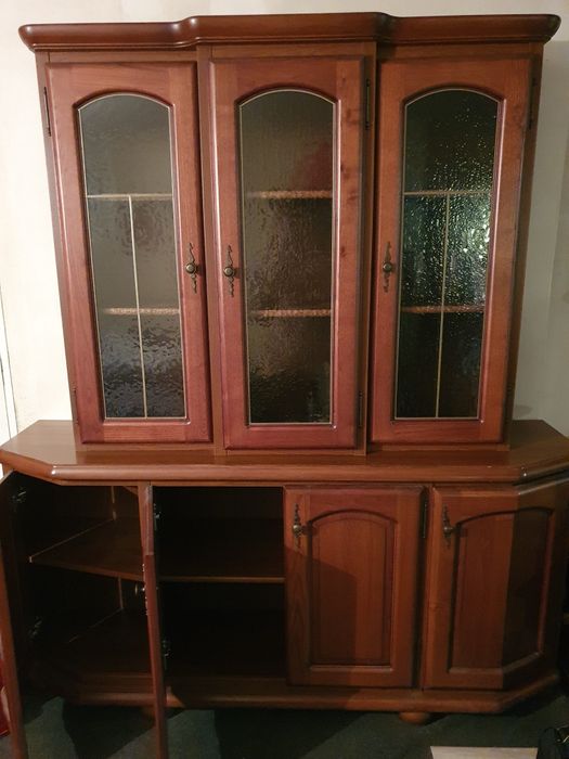 Kredens dębowy w bardzo dobrym stanie