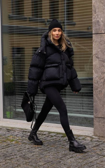 Зимовий жіночий пуффер оверсайз.