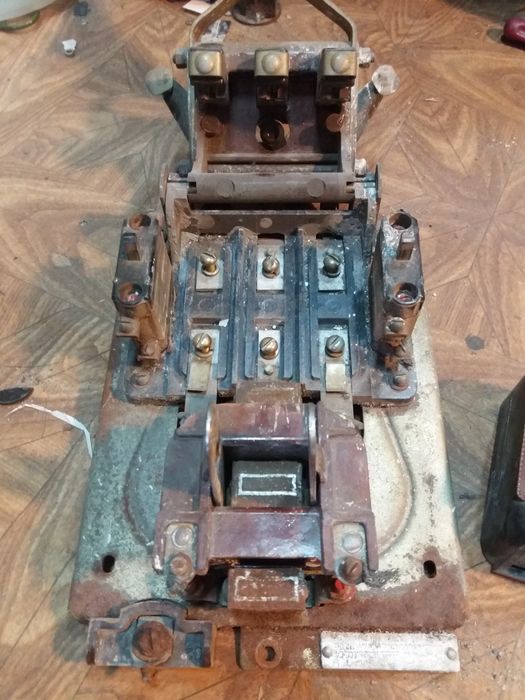 Продам пускатель ПАЕ 411