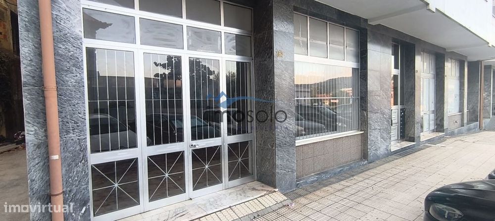 Loja com 155m2 em Oliveira de Azeméis