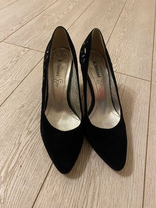 Черные туфли острый нос 37 размер klimini