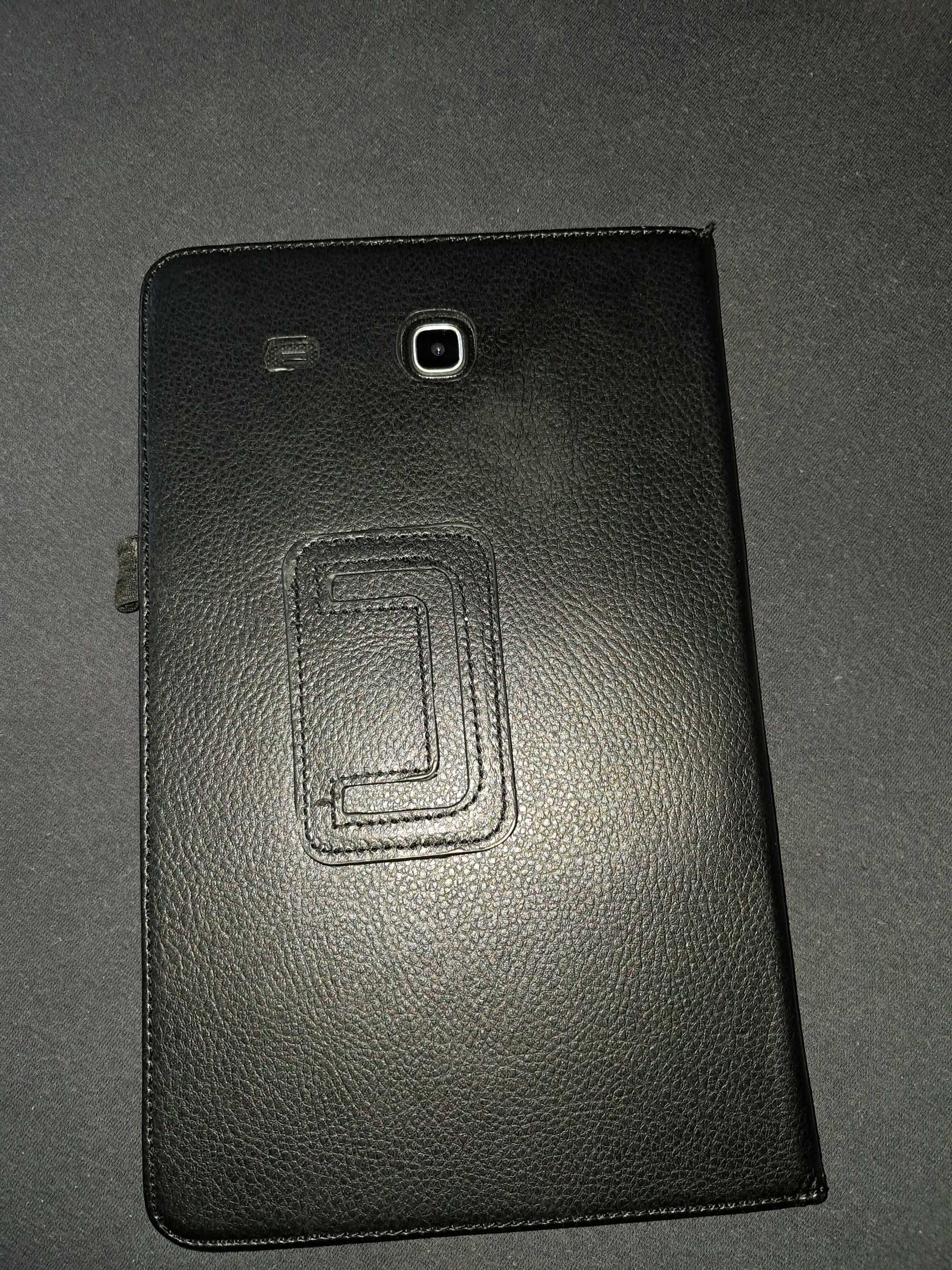 Samsung Galaxy Tab E 9,6” SM-T560 + etui