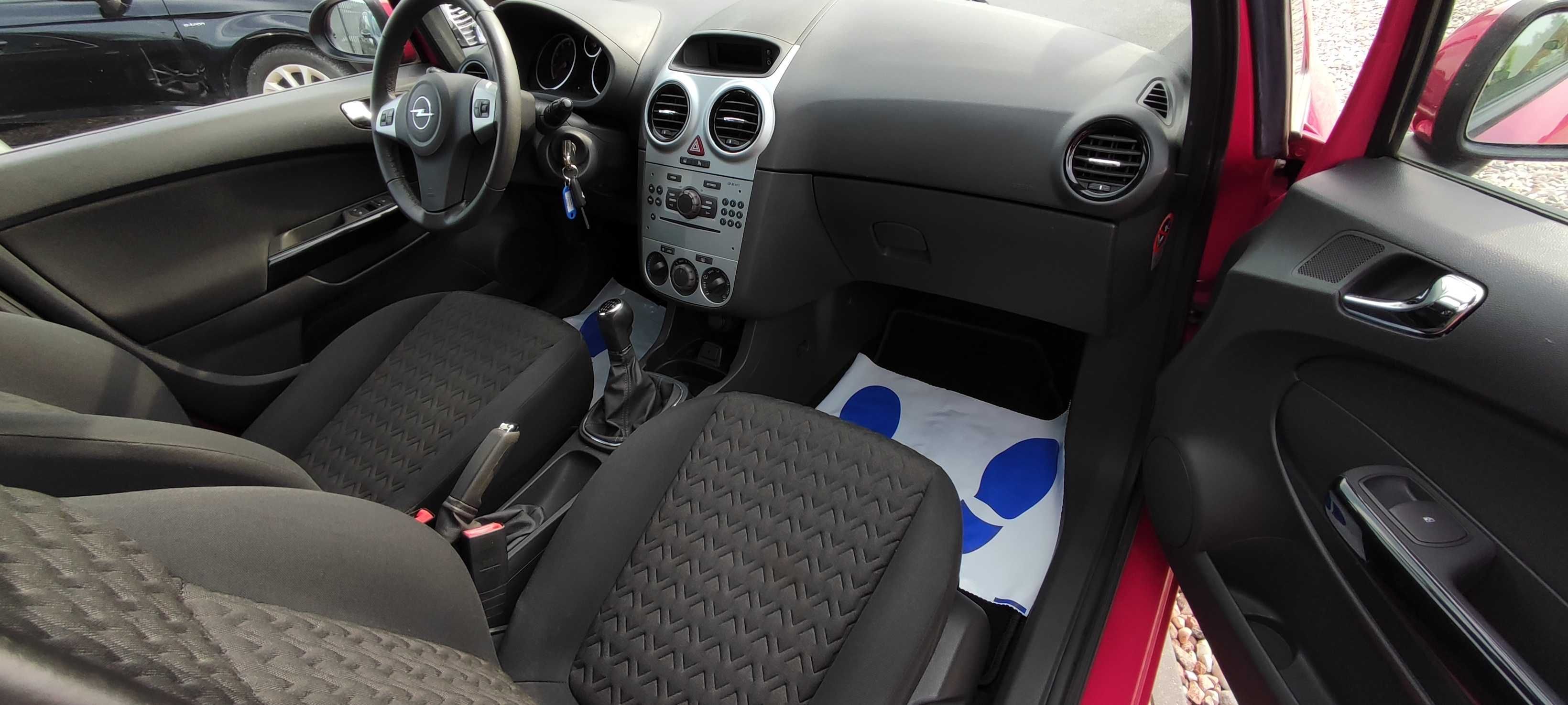 Opel Corsa 1,4 benzyna