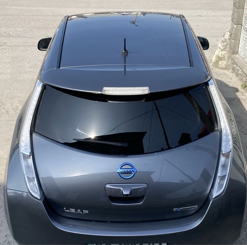 Nissan leaf 2016