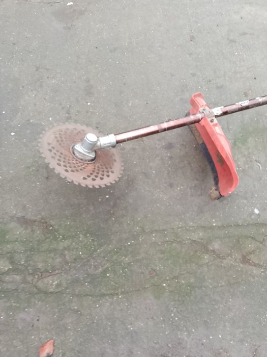 Продам бензо тример в хорошому стані