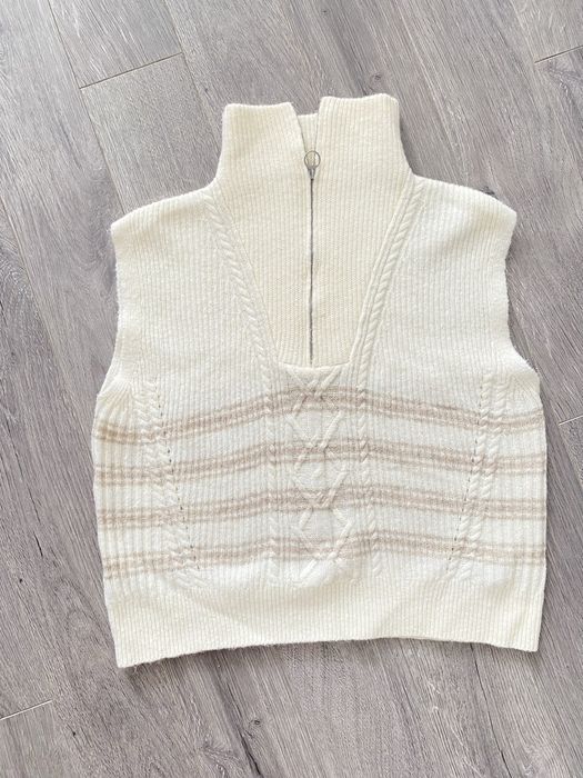 Жилетка трикотажна на молніі