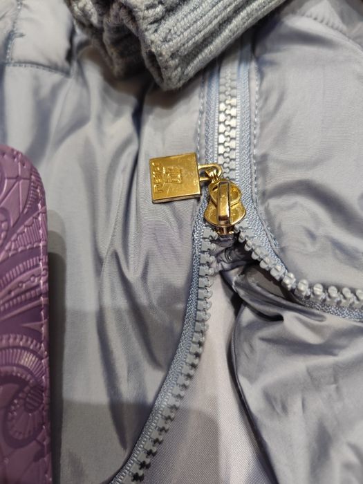 Продам куртку зимову