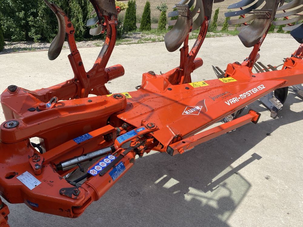 PŁUG KUHN VARI-MASTER 152 AŻUR 4+1 Super Stan owerum lemken kverneland