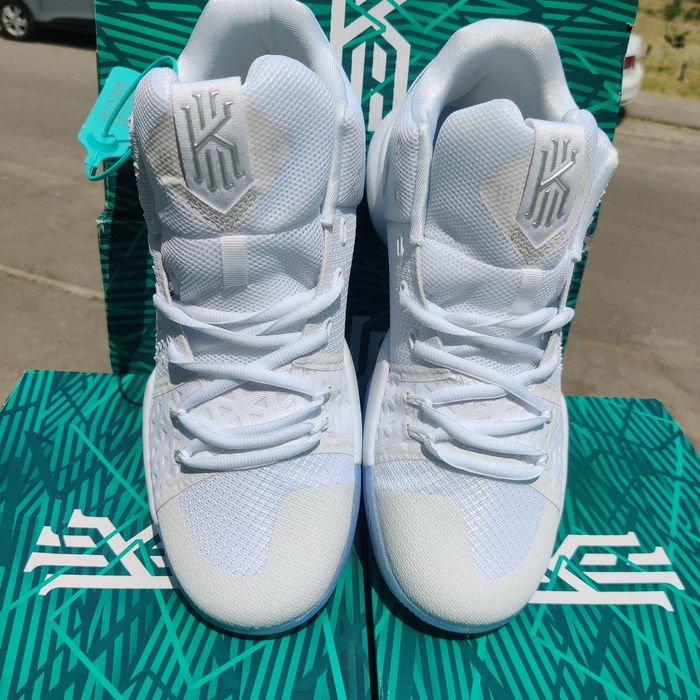 Розміри Eur36-46 баскетбольні кросівки Кайрі Nike Kyrie 3 7