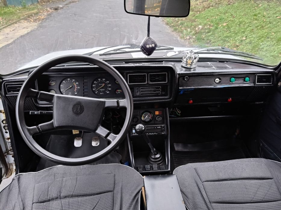 Продам ВАЗ 2107 бензин