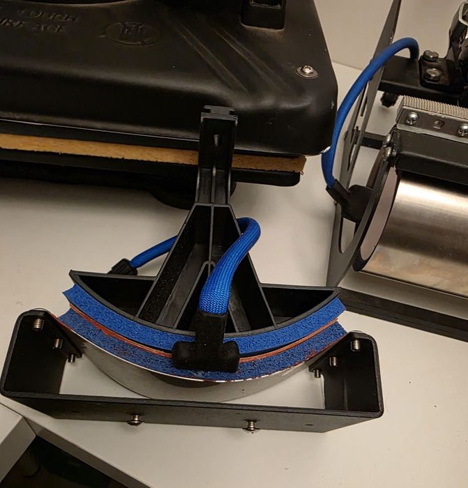 Prensa 5 em 1 + Cricut explorer air 2