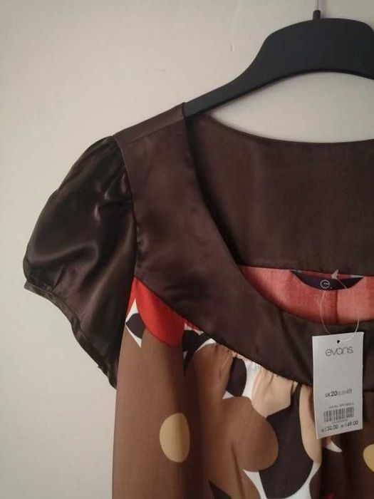 Nowa tunika 4XL 48 z wiskozy w kwiaty wzorzysta beżowa brązowa
