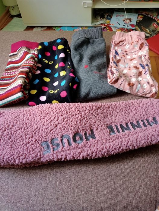 Spodnie zimowe zestaw dziewcz z futerkiem 4 szt 104 i 1 szt 98