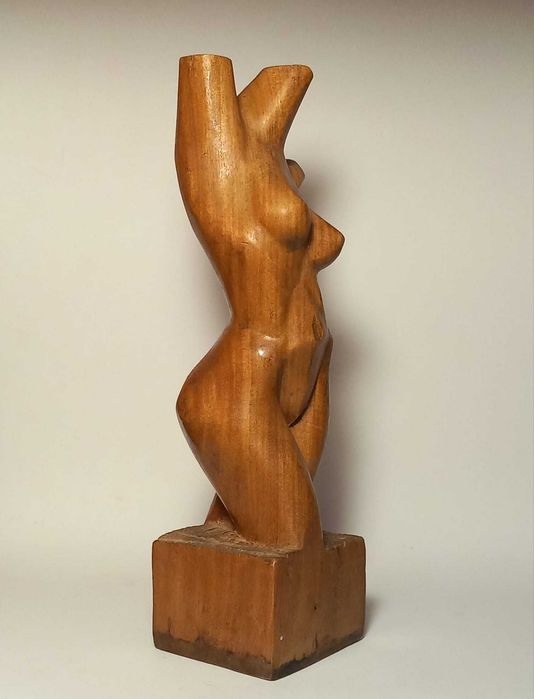 Escultura corpo de mulher Cuba 2000
