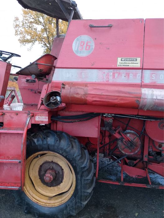 Комбайн Massey Ferguson 186
