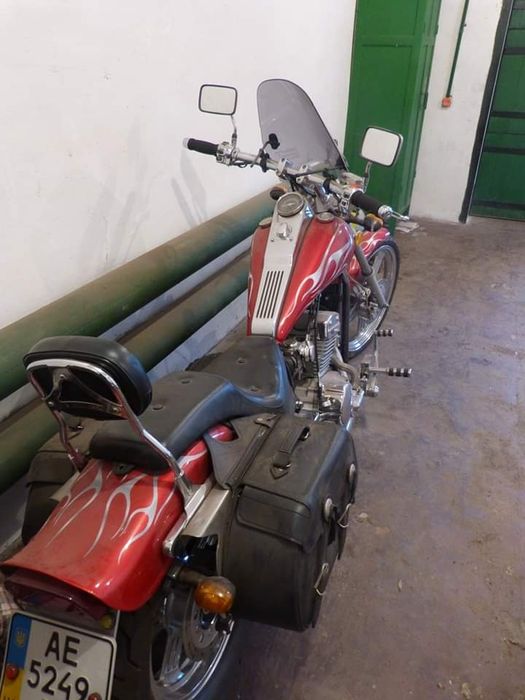 Продам мотоцикл чопер