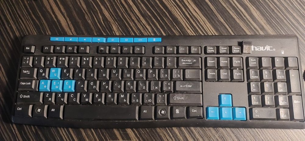 Клавиатура безпроводная б/у