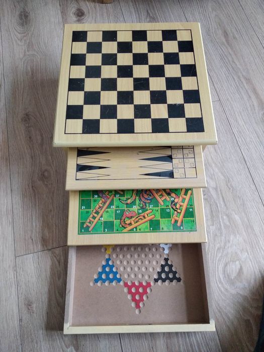 Доска для игр дерево