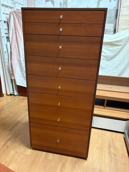 Camiseiro alto de 8 gavetas folha de cerejeira