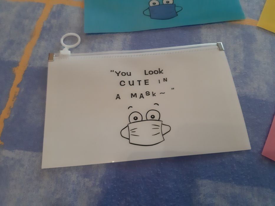 Porta máscaras divertidos 2 = 3€