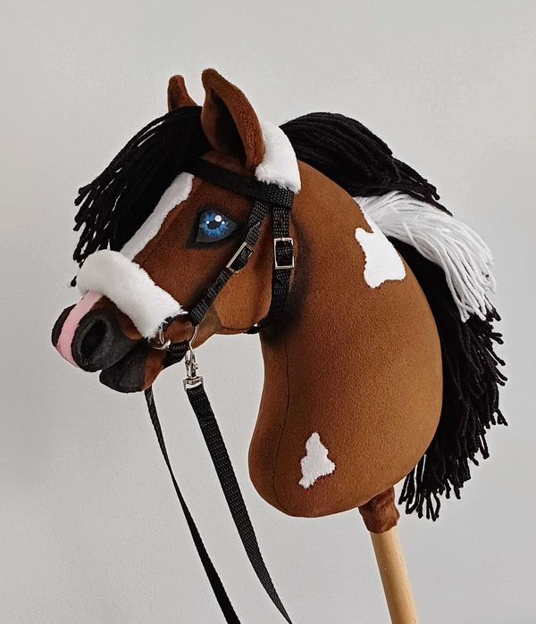 Piękny gniady srokaty konik Hobby Horse A4 + sprzęt finland łaciaty