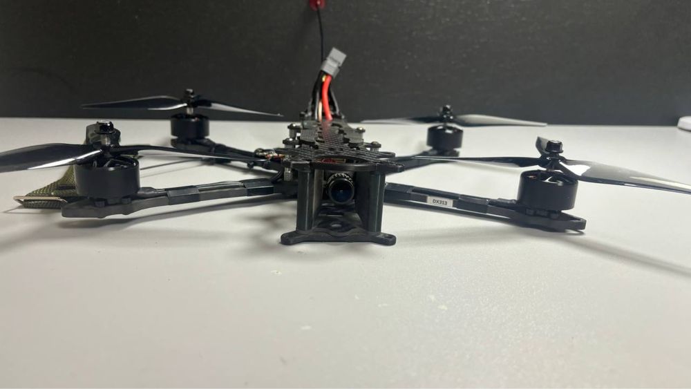fpv дрон 7 дюймів аналог новий повністю готовий до польоту