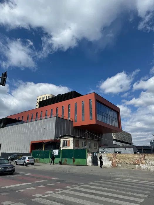 Оренда офісу з терасами у ТОЦ Galas (вул. Кульпарківська - Садова)