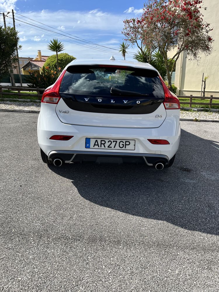 Volvo V40 D4 R Design 190cv