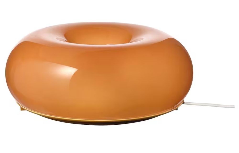 VARMBLIXT lampa donut z Ikea