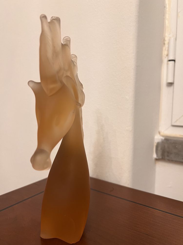 Busto Cavalo em vidro colorido