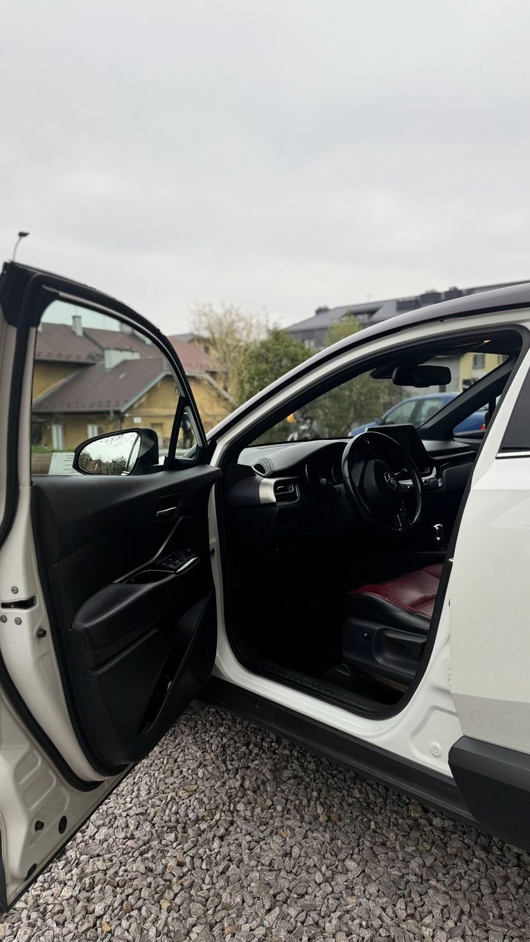 Toyota C-HR Toyota C-HR 1.8 hybryda, SELECTION, cena netto FV23%, LEASING