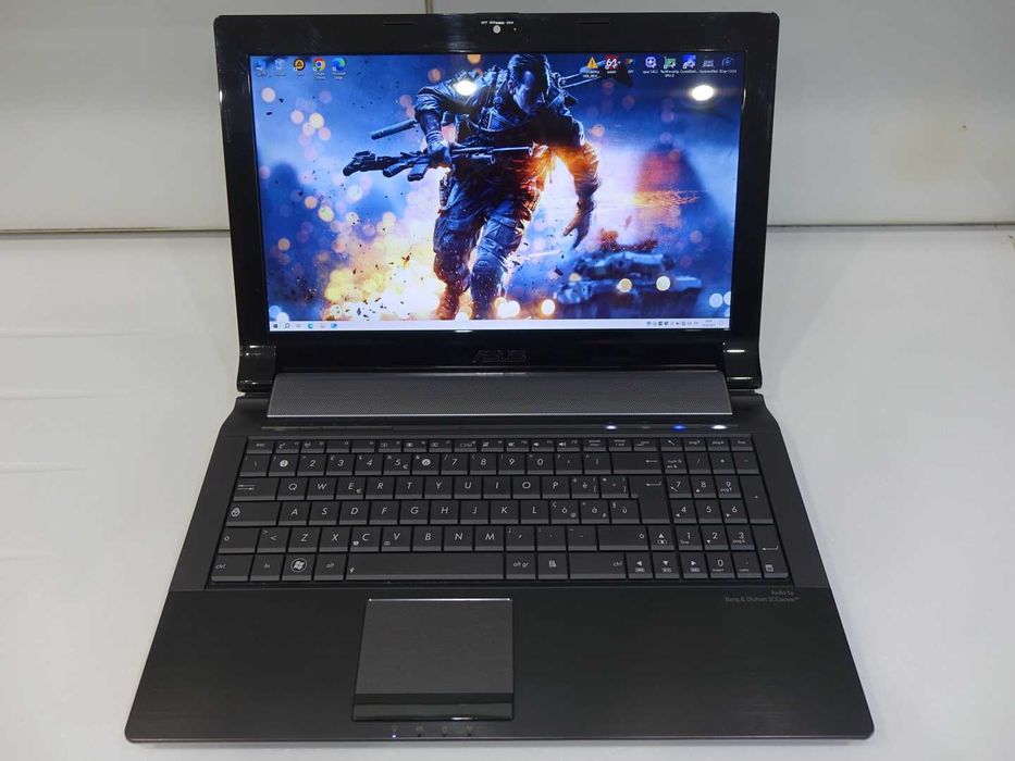 Asus N53J 15.6 FHD, i5, 8, 240gb ssd, Win10, Хороший АКБ, Bang Olufsen