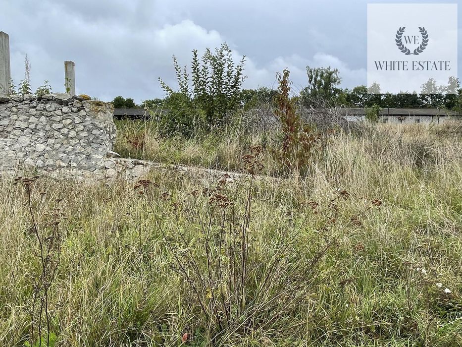 Продаж склад на ділянці 14 соток