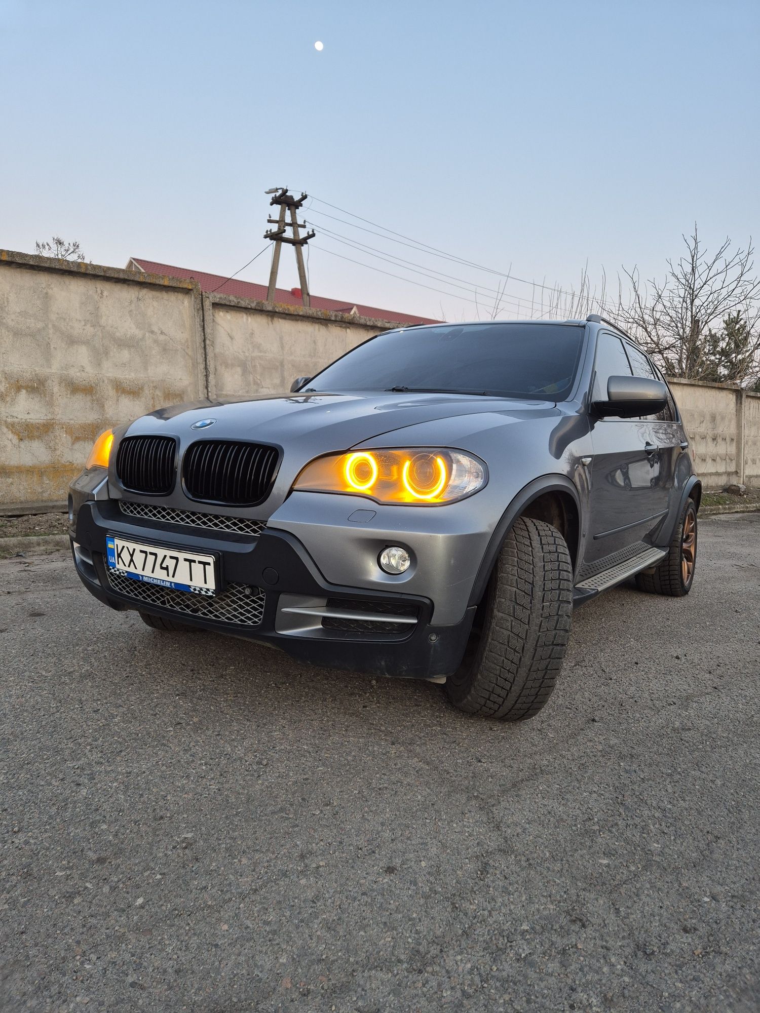 Продам BMW X5 E70 M57