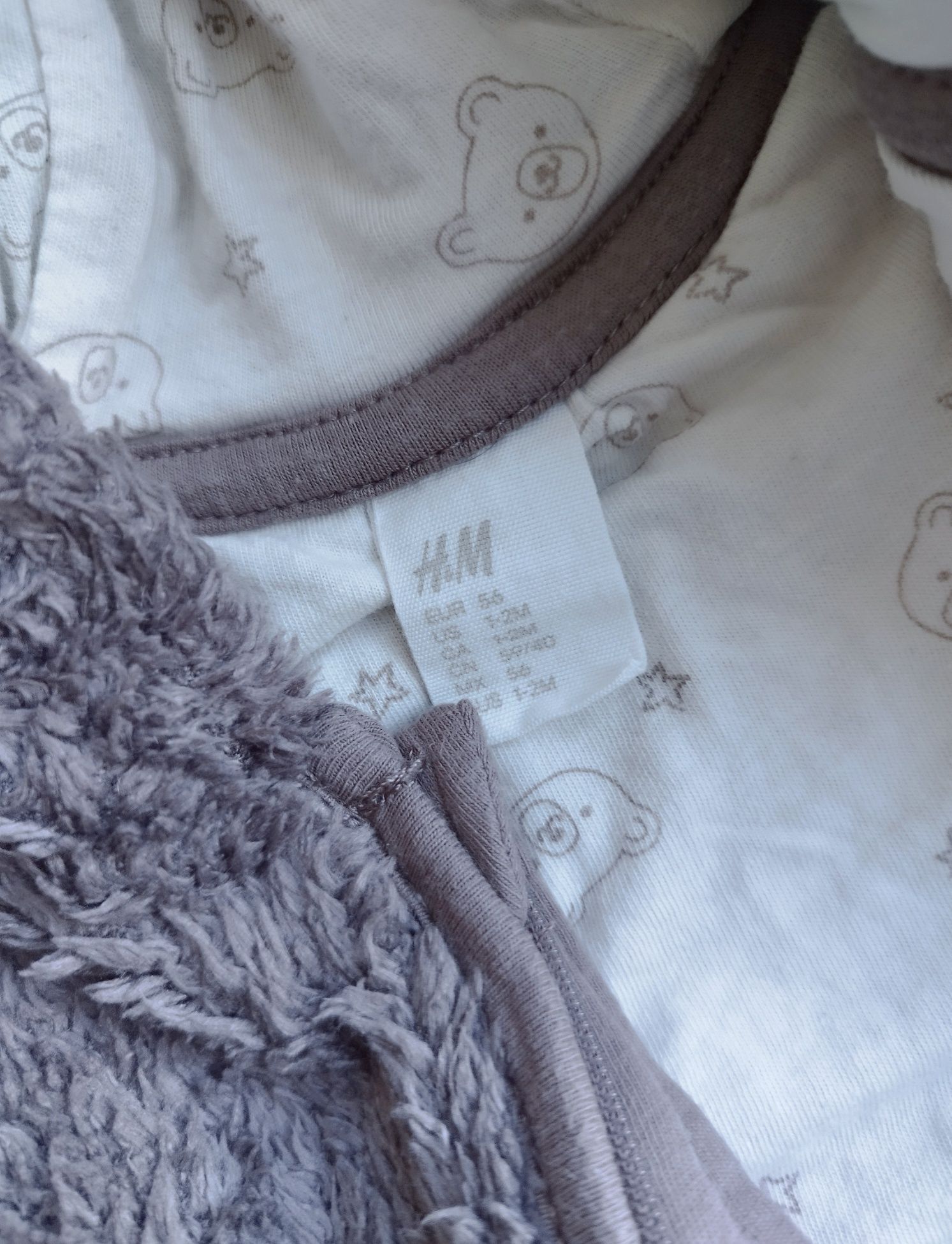 Pierwszy misiowy przejściowy kombinezon z kapturem wyprawka H&M r.56