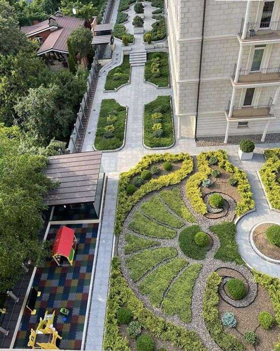 БЕЗ % 3К Печерськ вул.Новоселецька,10 Центр