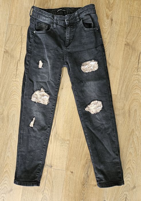 Spodnie jeansy Reserved rozmiar 140 cm.