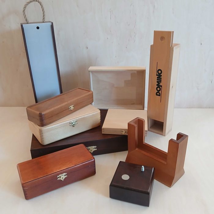 Drewniane pudełka, skrzynki, kasetki, pojemniki, szkatułki, etui, itp