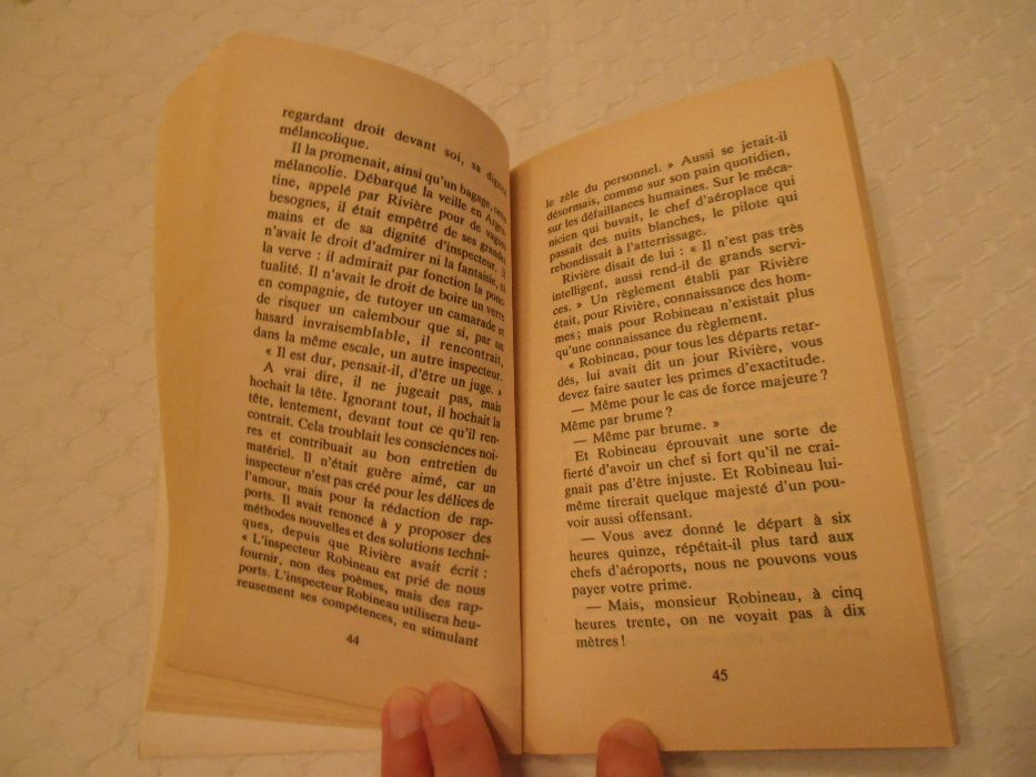 Livro "Vol de Nui" de Antoine de Saint Exupery- Literatura francesa