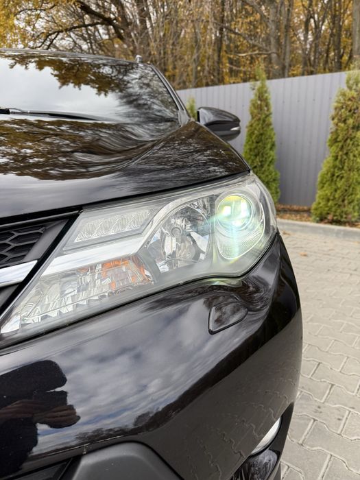 Toyota Rav 4 2.2 2013