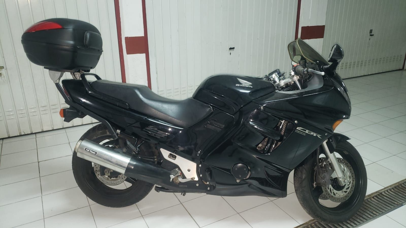Honda CBR 1000 F