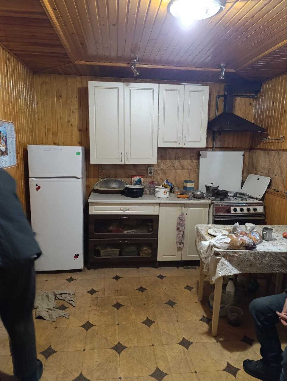 Продається приватний будинок із земельною ділянкою 0,25 га