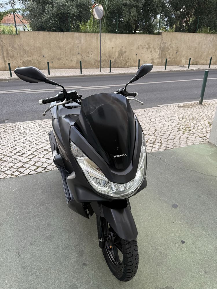 MOTO PCX 2017 (Otimo Estado)